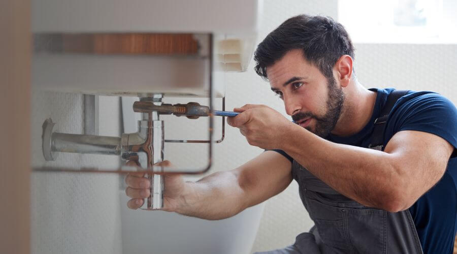 Professional water heater installation services in Cowden, IL